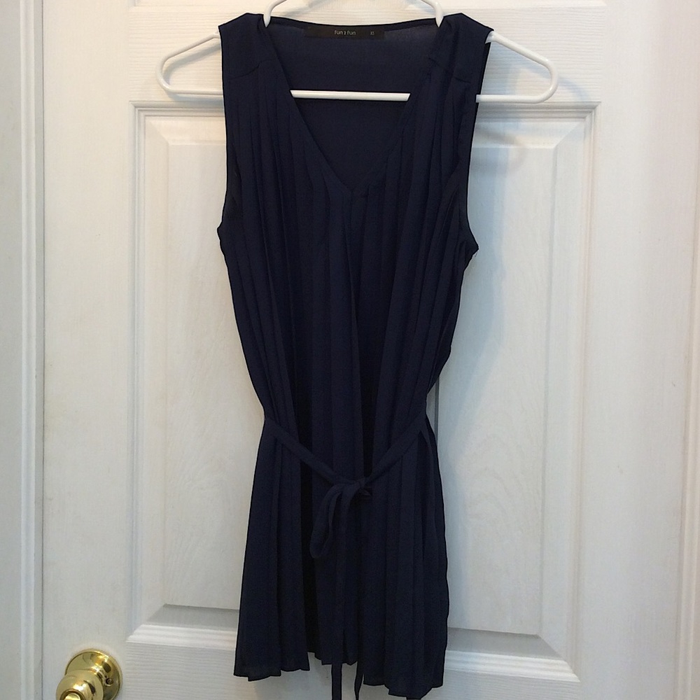ModCloth Sleeveless Navy Flowy Blouse Top XS